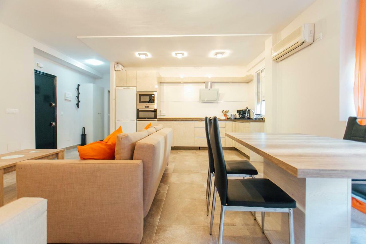 Wide And Diaphanous- 3Bd 2Bth- Alcazar Севилья Экстерьер фото